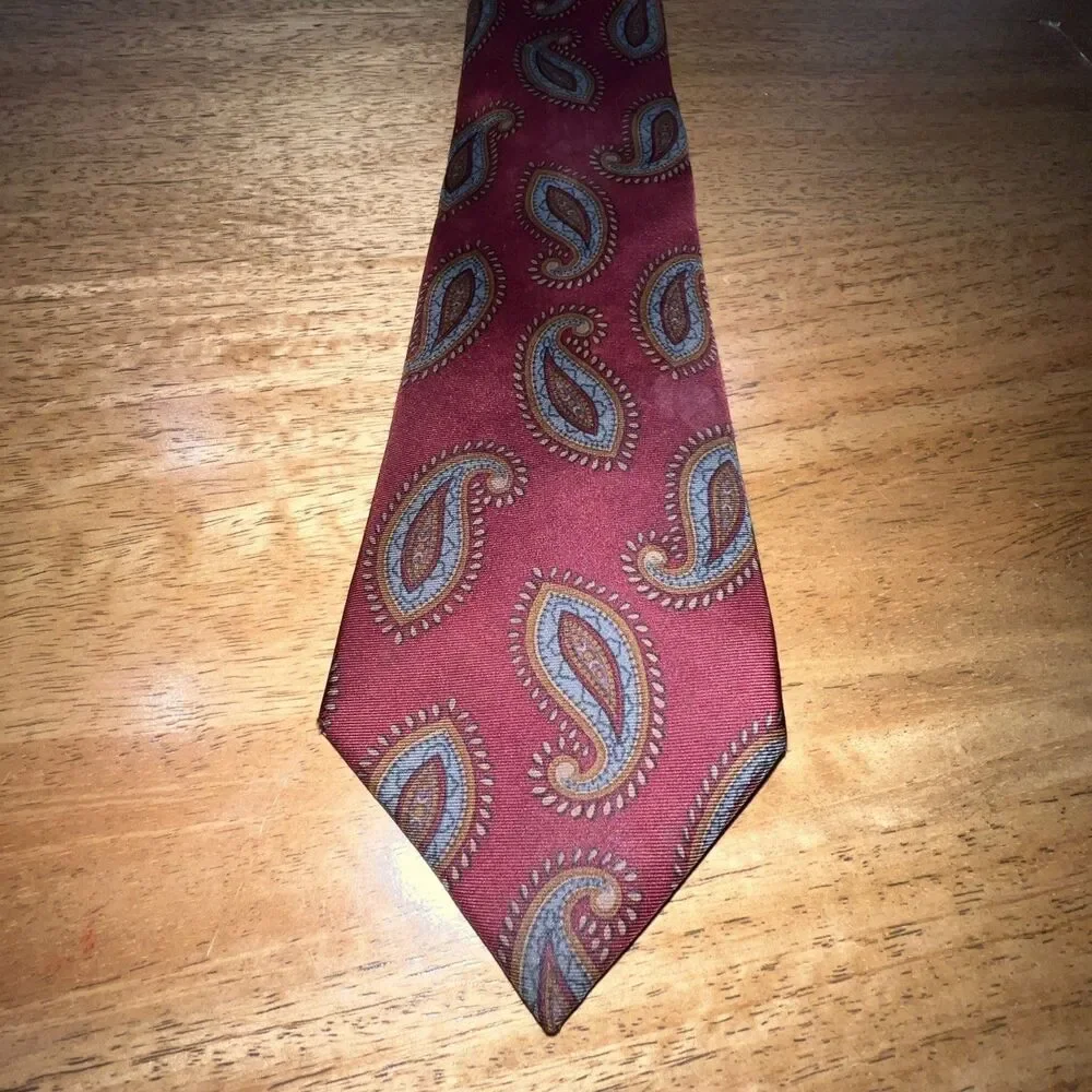 Hickok Men’s Silk Tie Maroon with Turquoise‎ Colored Paisley Made In USA
